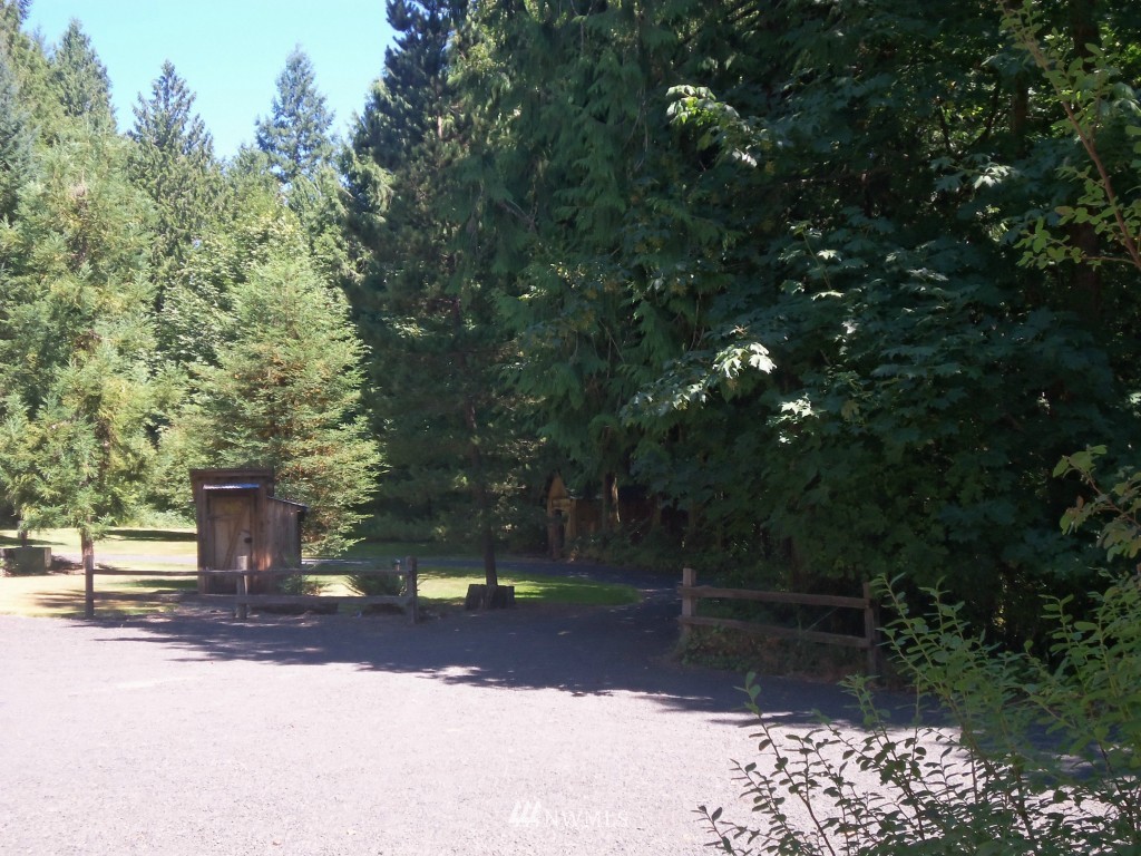 195 South Hawkins Road Winlock, WA 98596 - Photo 10 of 19