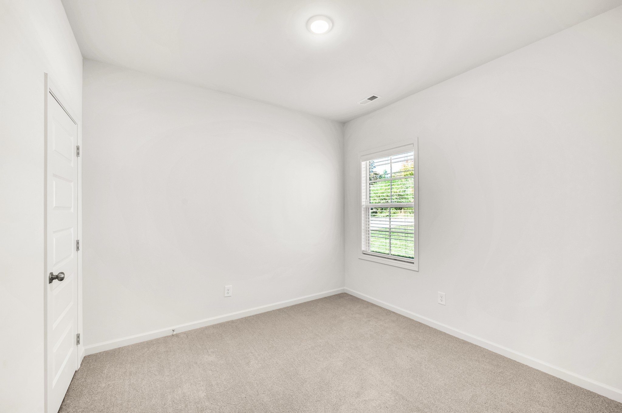 7103 Wiley Circle Fairview, TN 37062 - Photo 24 of 33 an empty room with windows