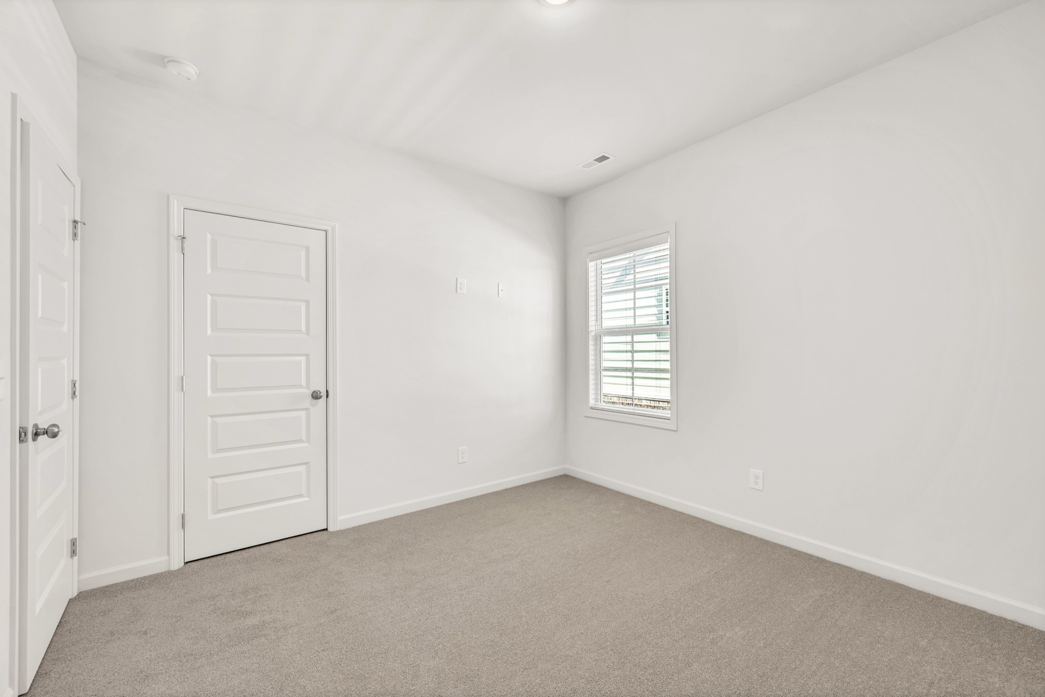 7103 Wiley Circle Fairview, TN 37062 - Photo 28 of 33 an empty room with windows