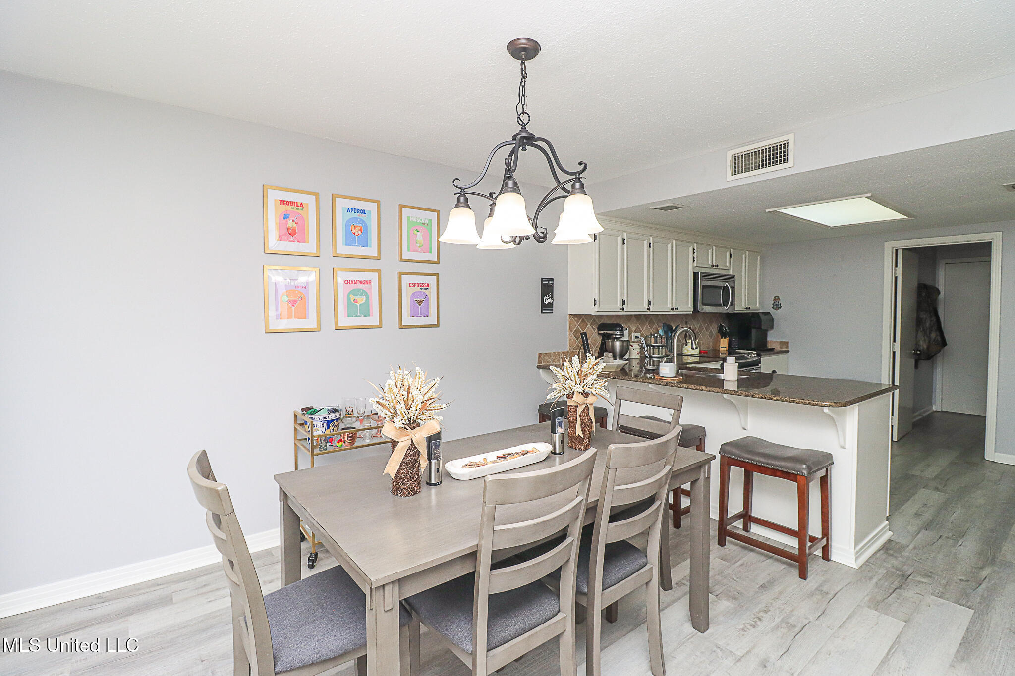 27 Timber Ridge Drive Brandon, MS 39042 - Photo 13 of 46 27 Timber Ridge 14