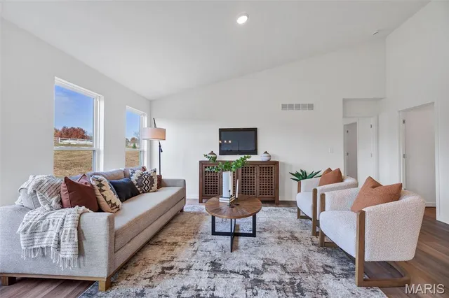 $368,657 | 28925 Old Ct Drive, Foristell, MO 63348