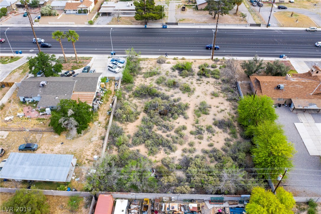 West Smoke Ranch Road Las Vegas, NV 89108 - Photo 8 of 11 Gallery Image 8
