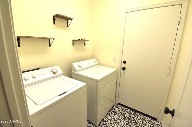 $2,295 | 10230 West Country Club Trail, Peoria, AZ 85383