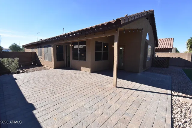 $2,295 | 10230 West Country Club Trail, Peoria, AZ 85383