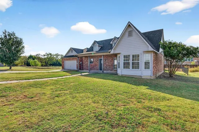 $344,900 | 501 Harris Street, Gunter, TX 75058