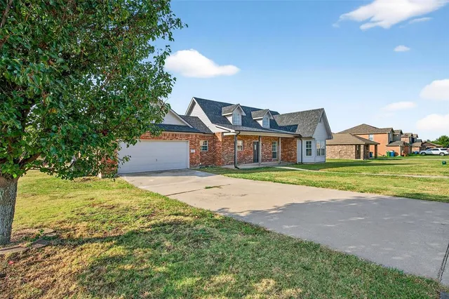 $344,900 | 501 Harris Street, Gunter, TX 75058