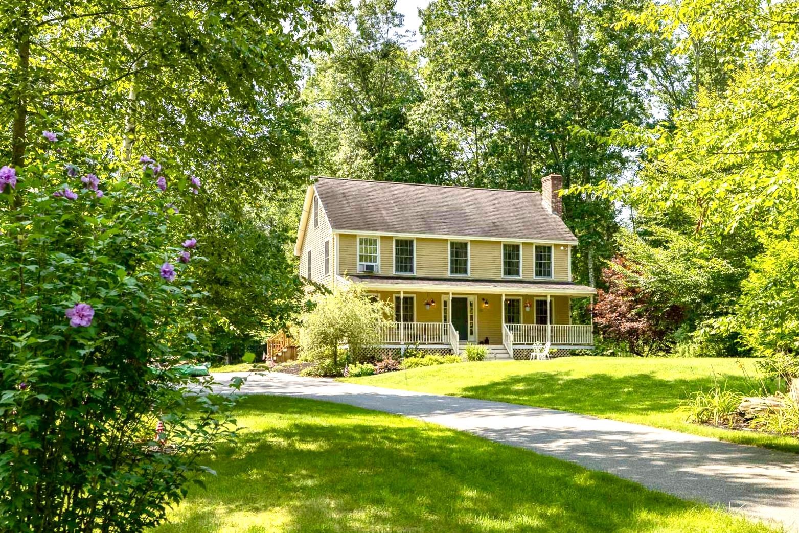 12 Farm Road Kingston, NH 03848 - Photo 1 of 4