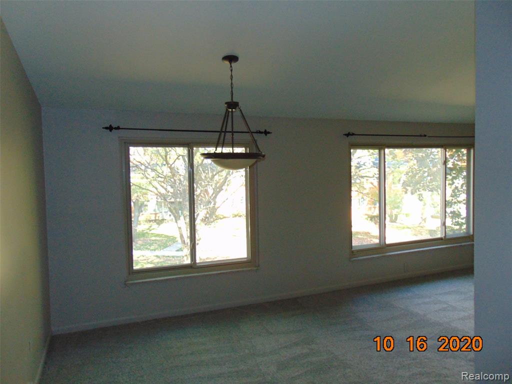 1127 Derby Road, Unit 7 Birmingham, MI 48009 - Photo 14 of 15