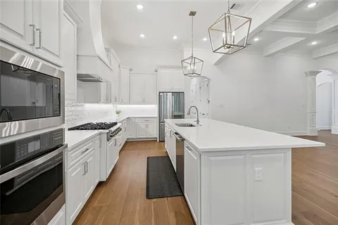 $849,000 | 588 North Corniche Du Lac, Covington, LA 70433