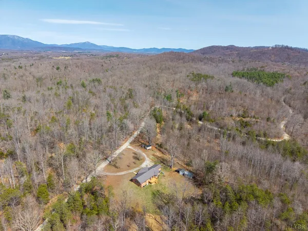 $344,900 | 1621 Turkey Mountain Road, Amherst, VA 24521