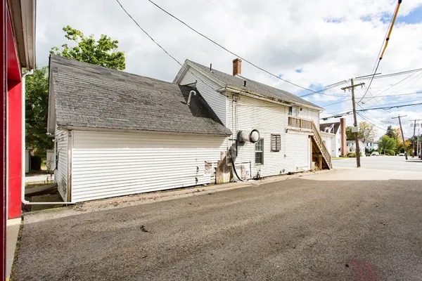 $249,900 | 4 East Main Street, West Brookfield, MA 01585