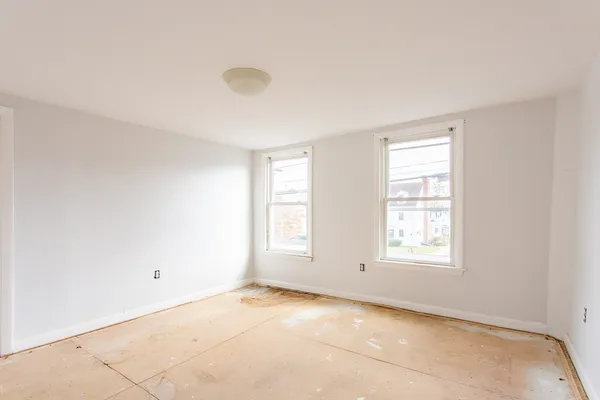 $249,900 | 4 East Main Street, West Brookfield, MA 01585