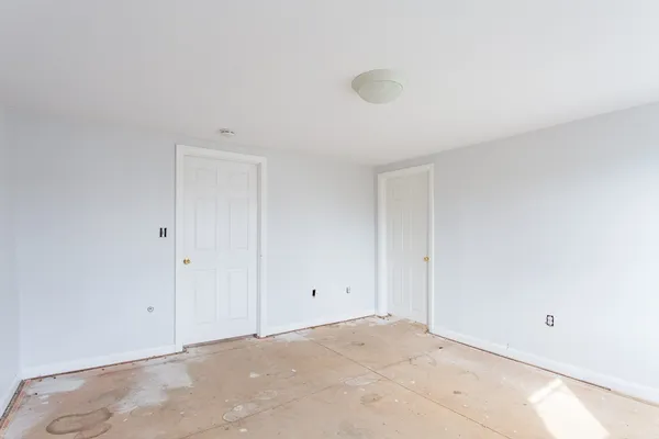 $249,900 | 4 East Main Street, West Brookfield, MA 01585