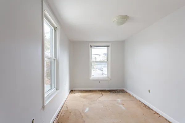 $249,900 | 4 East Main Street, West Brookfield, MA 01585