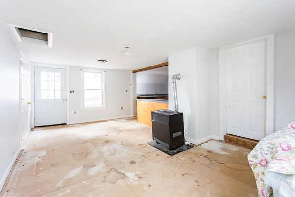 $249,900 | 4 East Main Street, West Brookfield, MA 01585