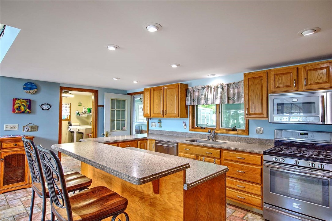 1680 Drift Road Westport, MA 02790 - Photo 24 of 32