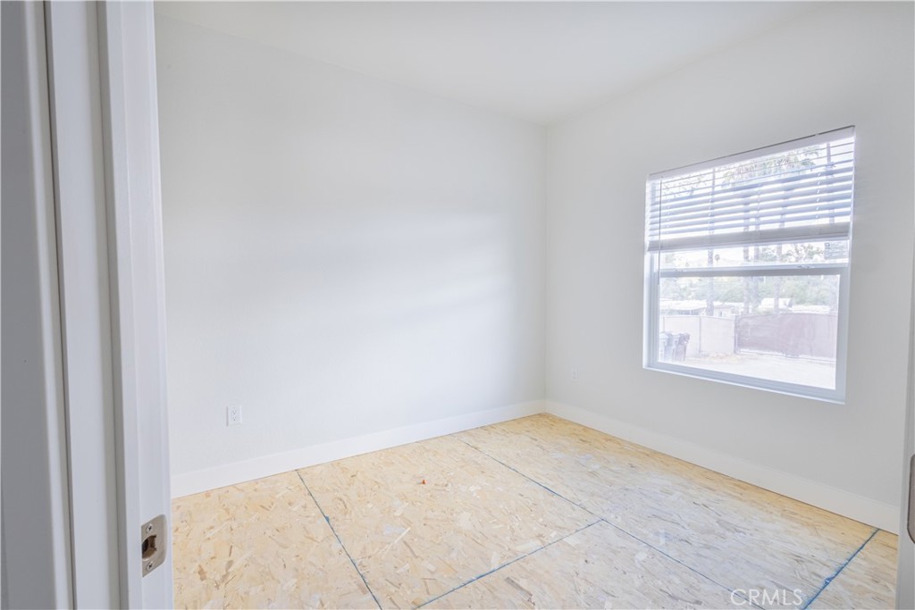 31401 Allen Avenue Homeland, CA 92548 - Photo 11 of 13