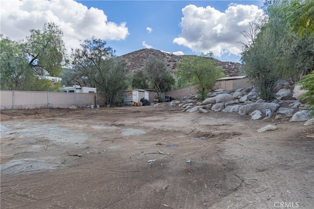 31401 Allen Avenue Homeland, CA 92548 - Photo 4 of 13