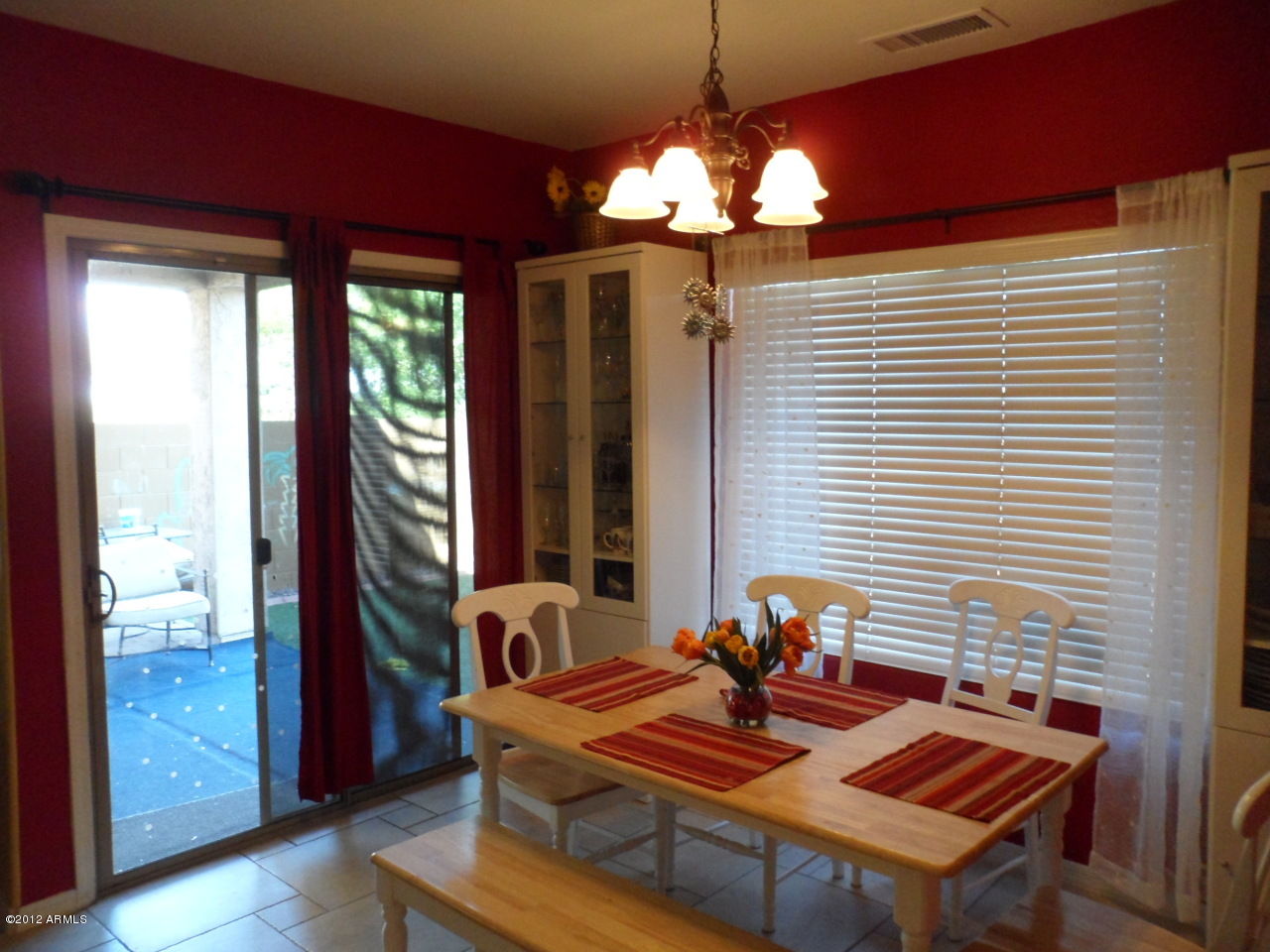 2014 West Davis Road Phoenix, AZ 85023 - Photo 3 of 22
