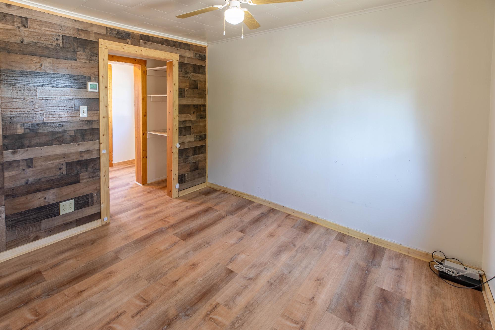 15 West Montrose Street Rhinelander, WI 54501 - Photo 4 of 25 Gallery Image 4