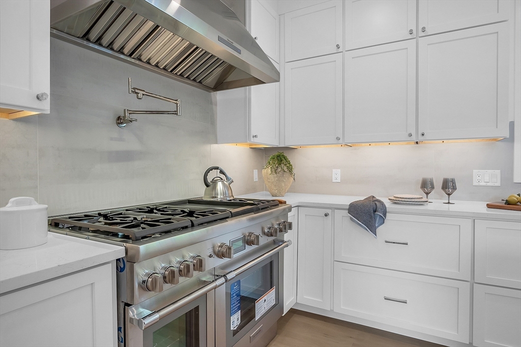 91 Virginia Road Concord, MA 01742 - Photo 7 of 42