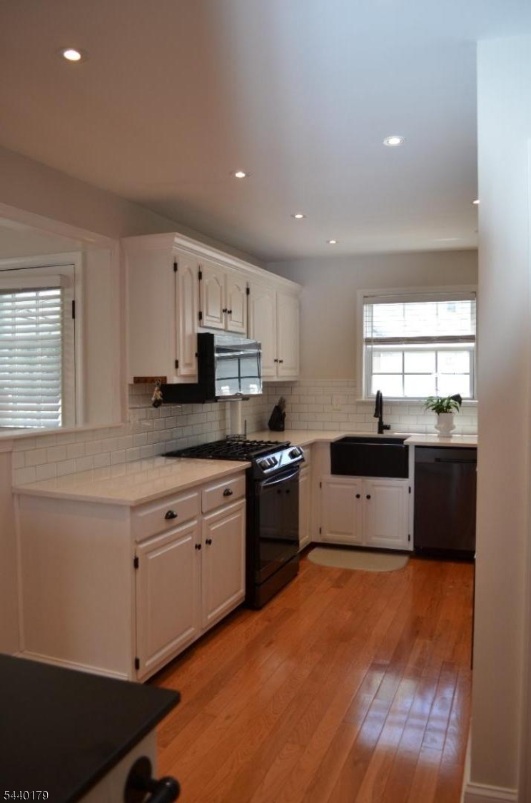 201 Appleton Way Whippany, NJ 07981 - Photo 8 of 36