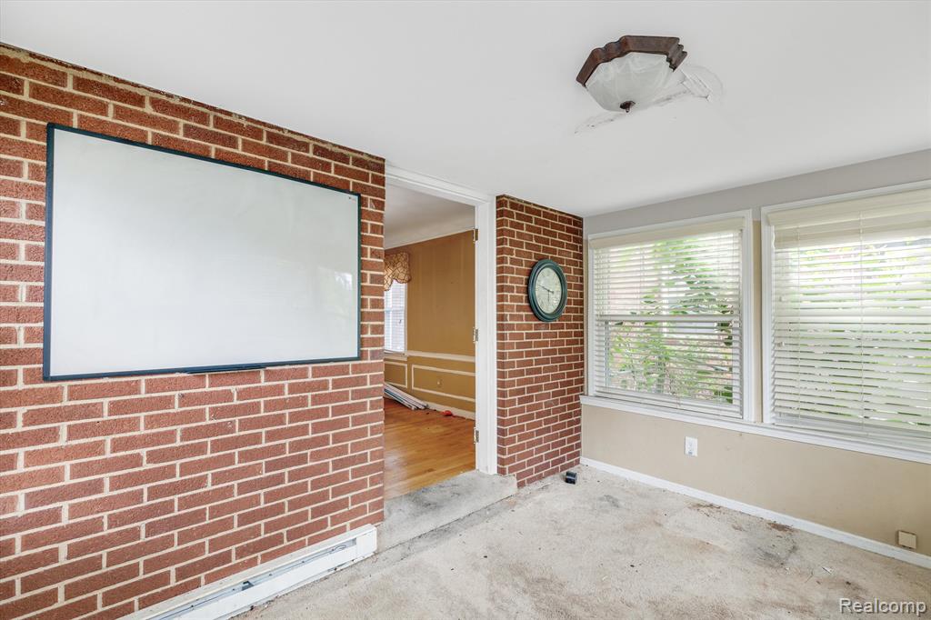14111 Greenview Road Detroit, MI 48223 - Photo 14 of 26