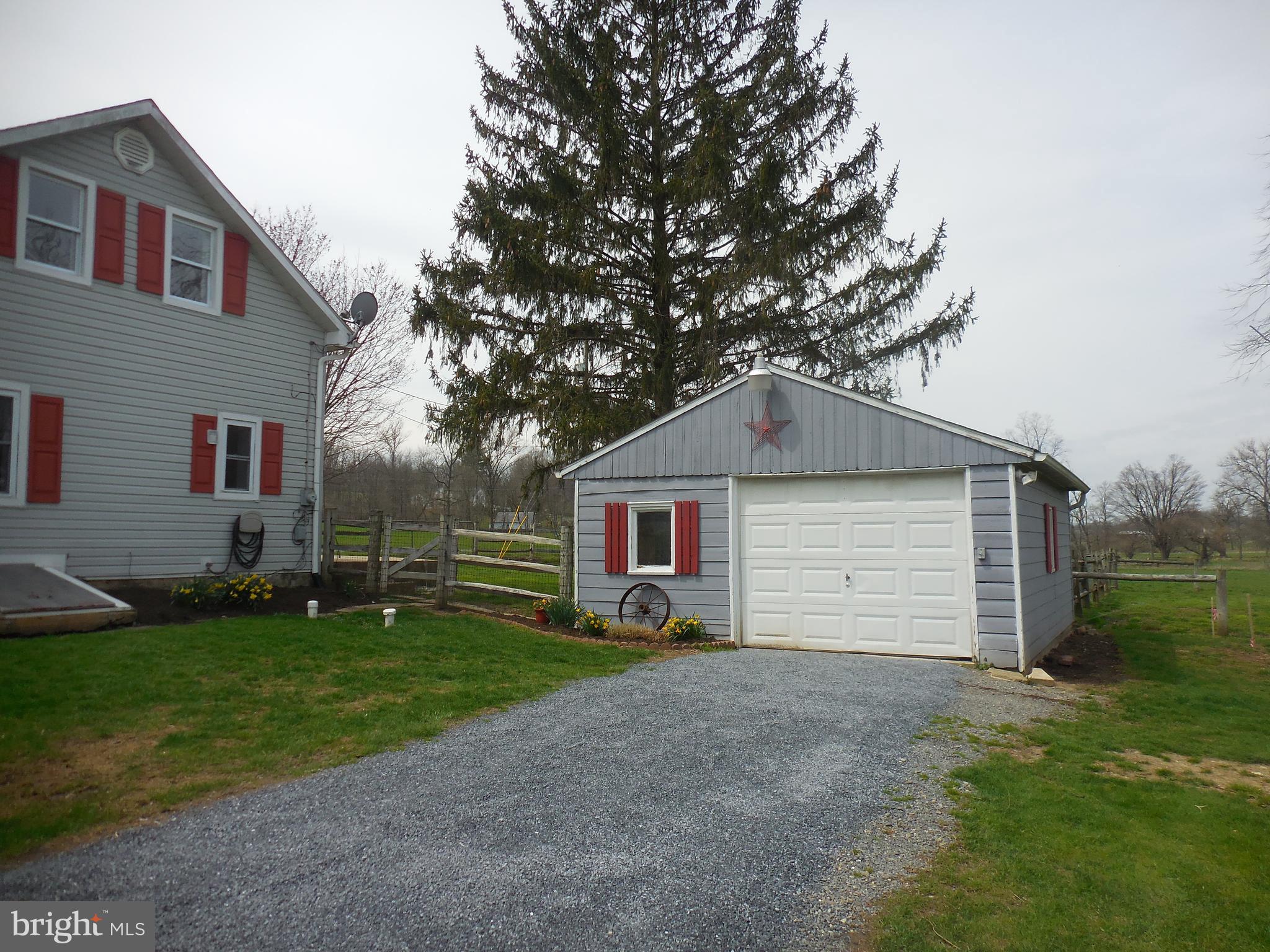 255 Beagle Road Lebanon, PA 17046 - Photo 4 of 41 Gallery Image 4