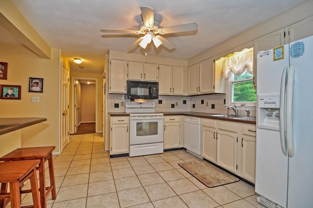 30 Fernglade Road Burlington, MA 01803 - Photo 8 of 30 Gallery Image 8