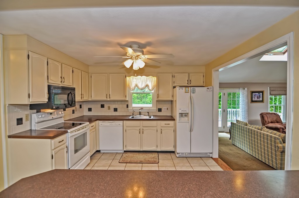 30 Fernglade Road Burlington, MA 01803 - Photo 9 of 30 Gallery Image 9