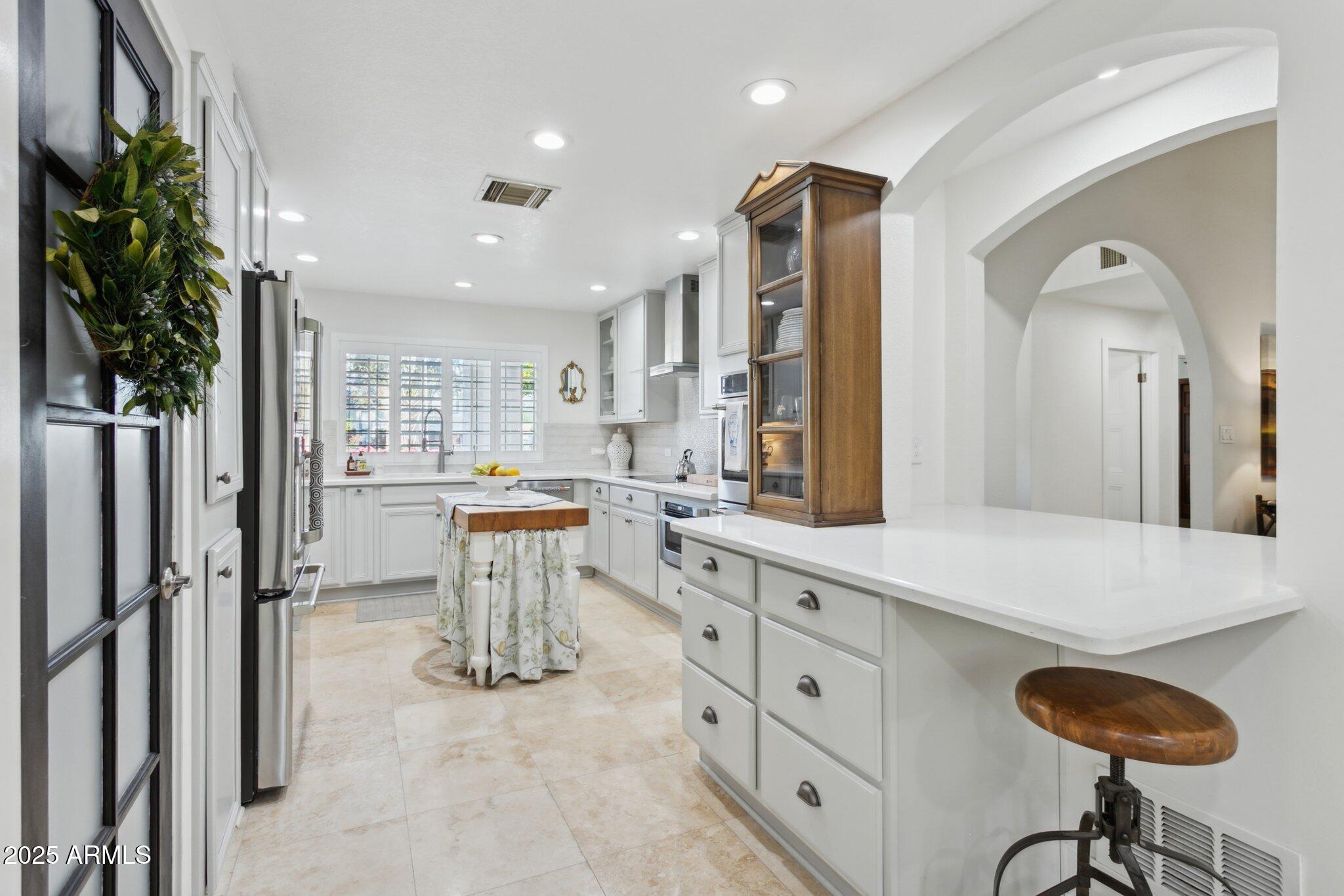 2346 North Kachina Mesa, AZ 85203 - Photo 11 of 60 Kitchen