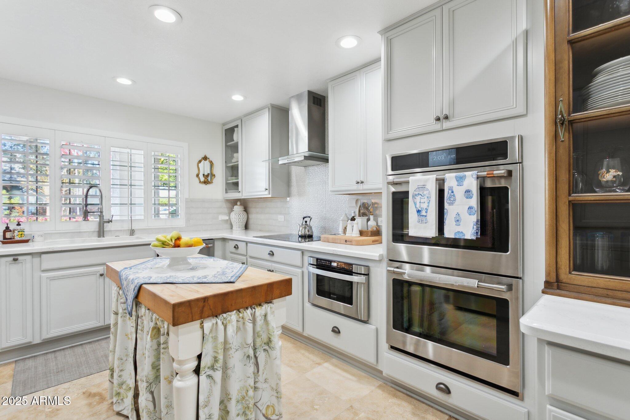 2346 North Kachina Mesa, AZ 85203 - Photo 12 of 60 Kitchen