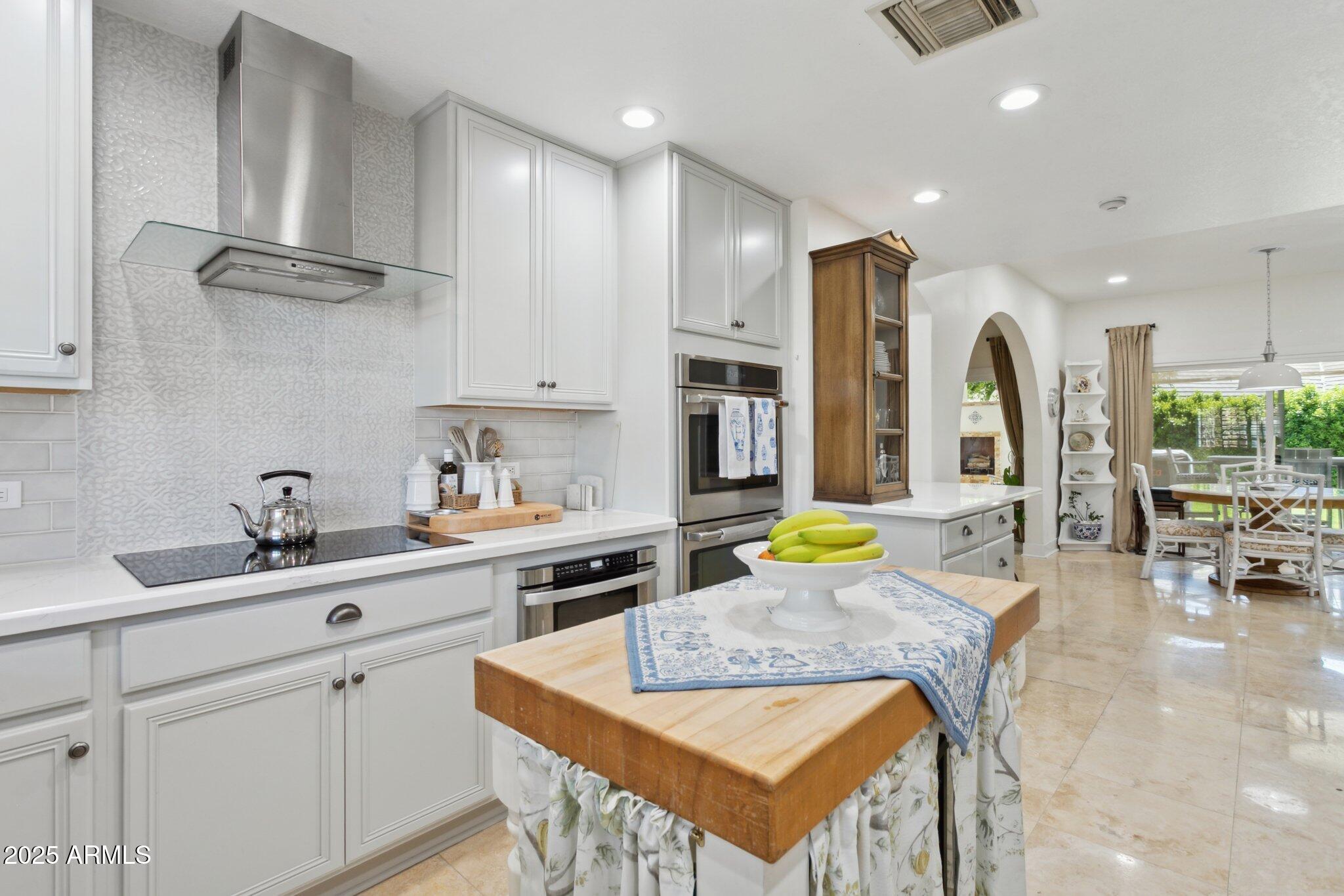 2346 North Kachina Mesa, AZ 85203 - Photo 14 of 60 Kitchen