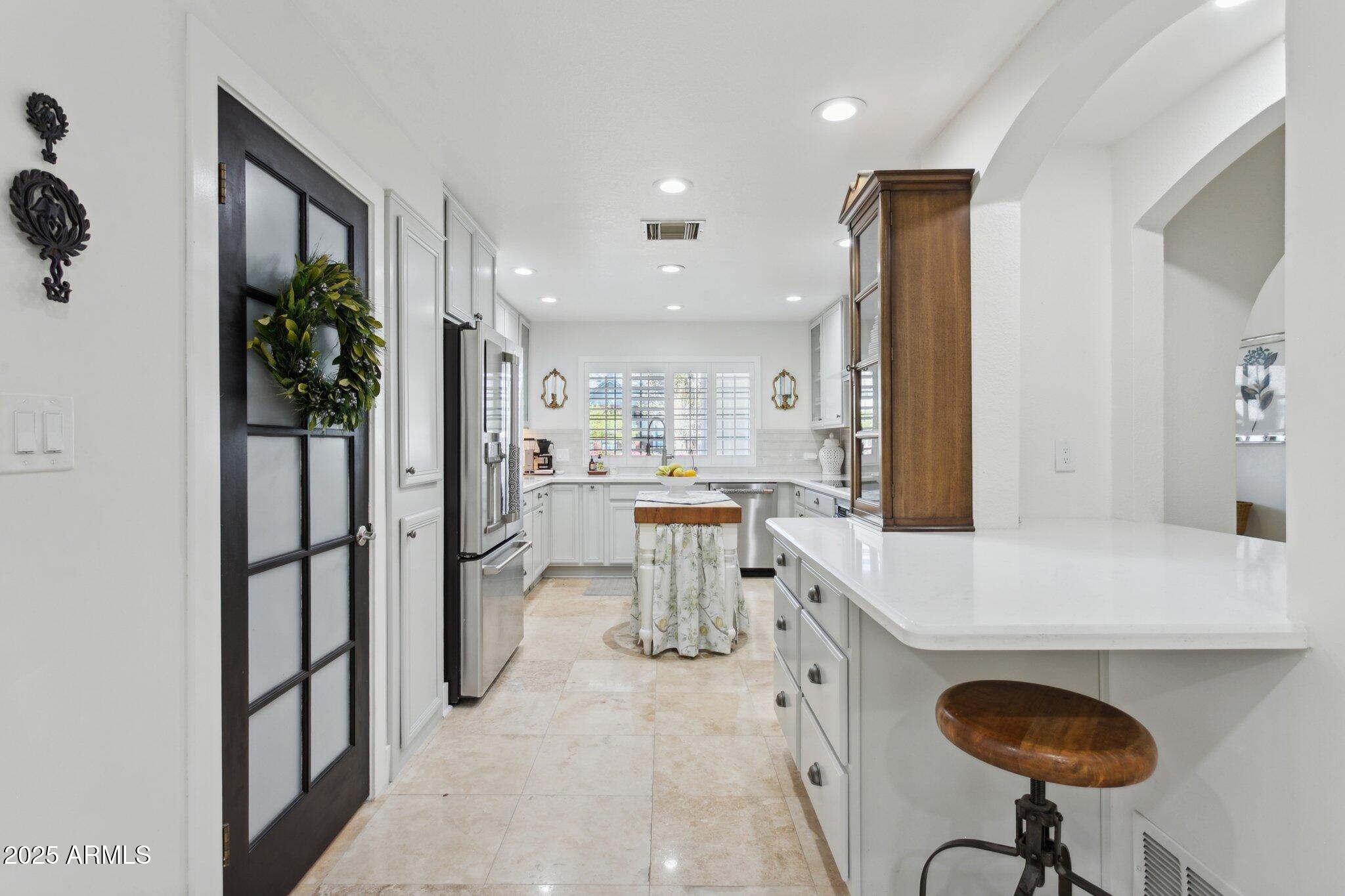 2346 North Kachina Mesa, AZ 85203 - Photo 15 of 60 Kitchen