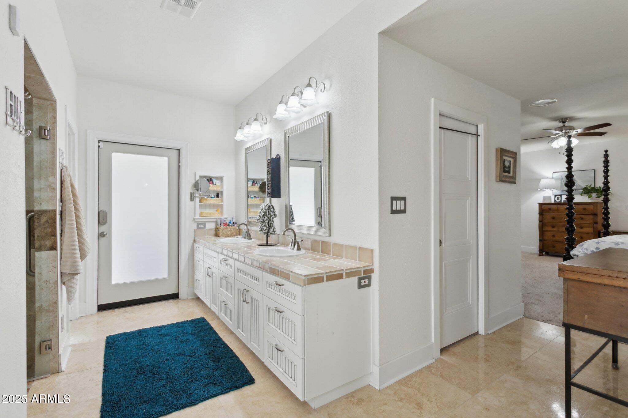 2346 North Kachina Mesa, AZ 85203 - Photo 22 of 60 Master Bathroom