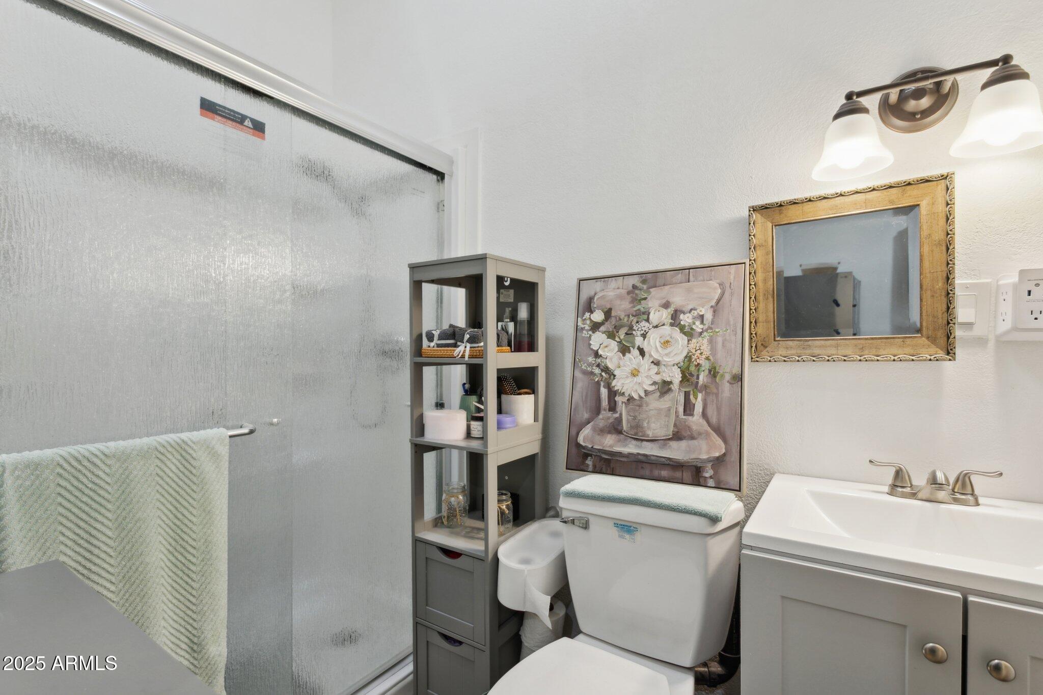 2346 North Kachina Mesa, AZ 85203 - Photo 49 of 60 Casita Bathroom