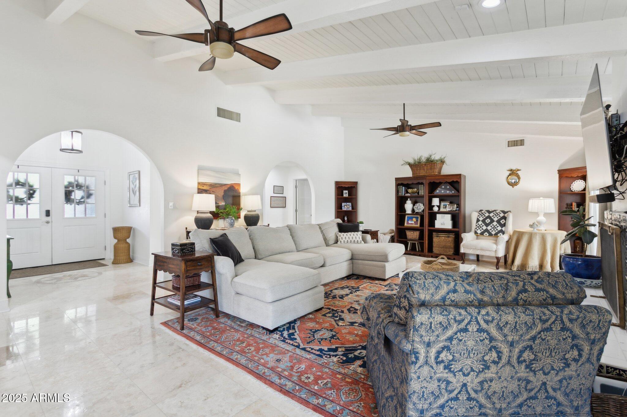 2346 North Kachina Mesa, AZ 85203 - Photo 4 of 60 Living Room