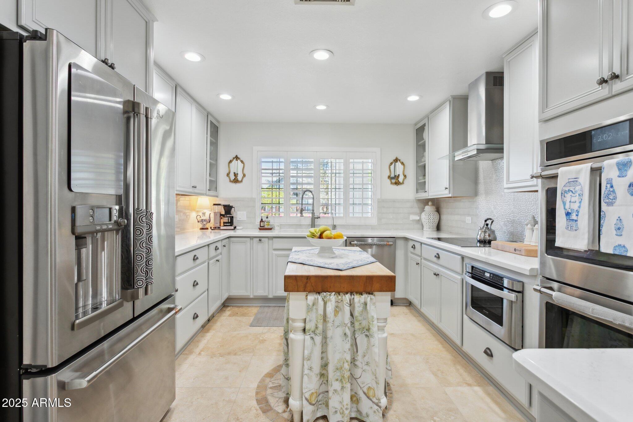 2346 North Kachina Mesa, AZ 85203 - Photo 5 of 60 Kitchen