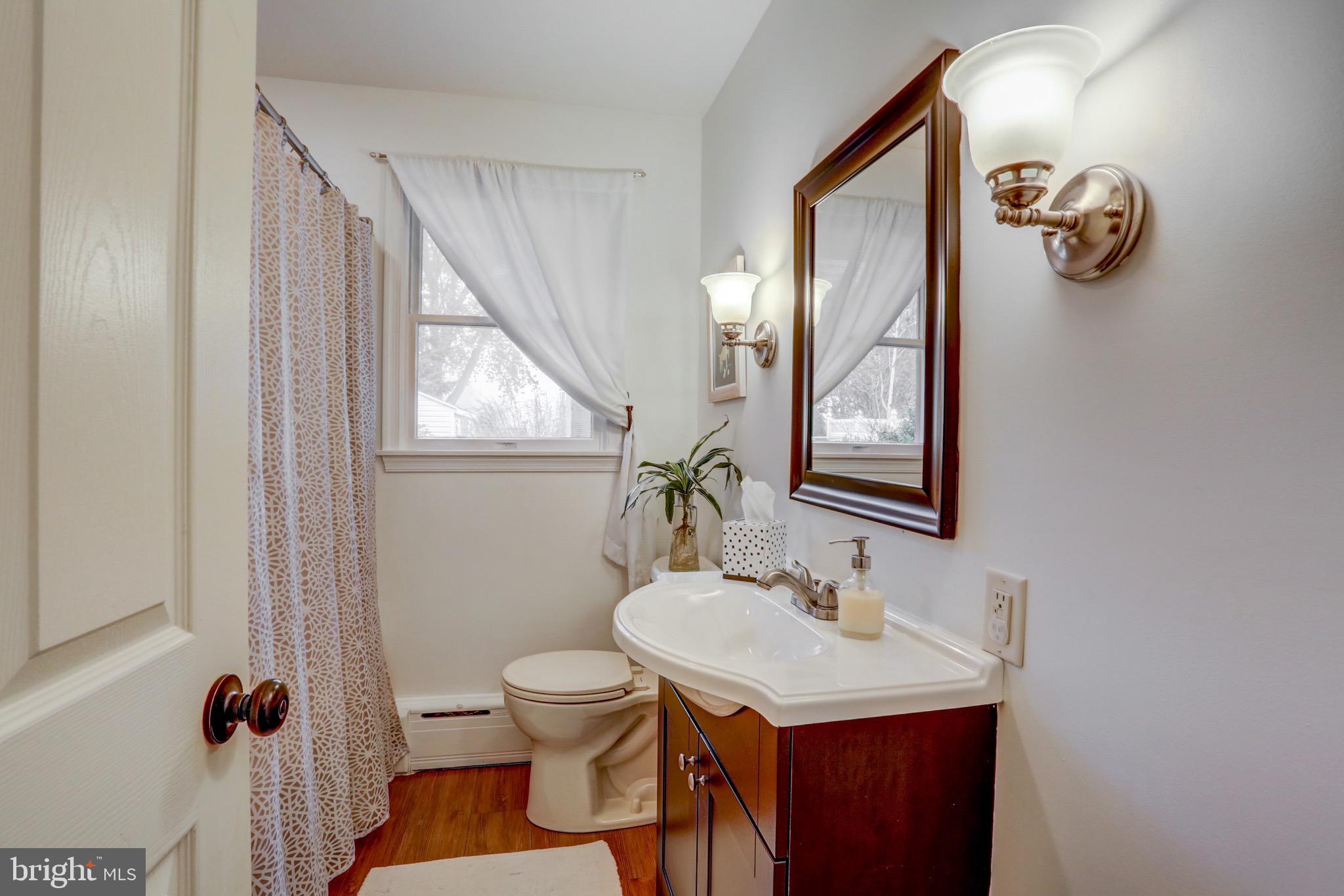 751 Prospect Road Manheim, PA 17545 - Photo 23 of 34 Pristine main bath