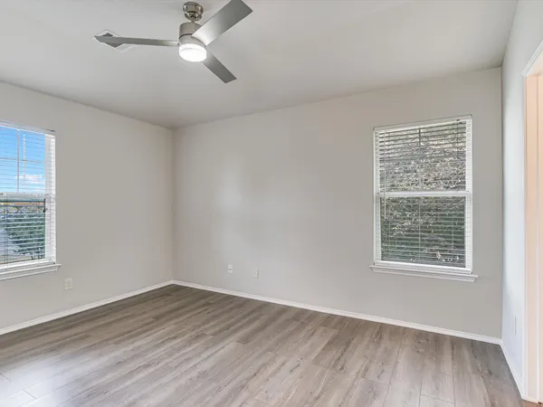 $199,890 | 1481 East Old Settlers Boulevard, Unit 1801, Round Rock, TX 78664