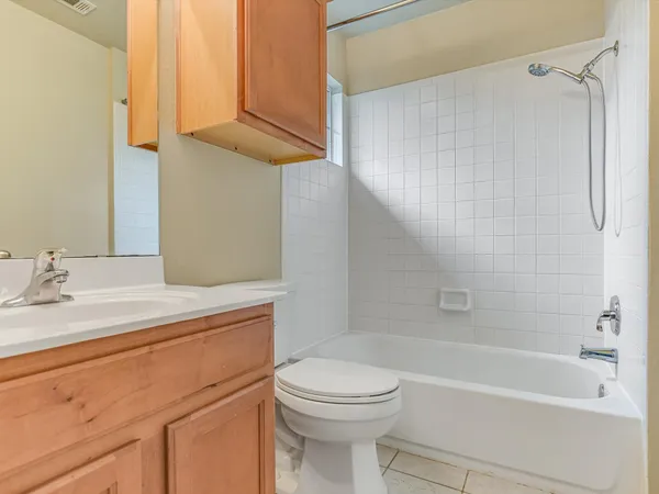 $199,890 | 1481 East Old Settlers Boulevard, Unit 1801, Round Rock, TX 78664