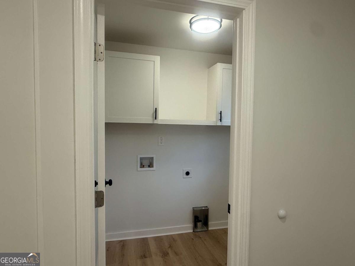 3112 North Avenue Decatur, GA 30033 - Photo 19 of 52 a view of cabinets