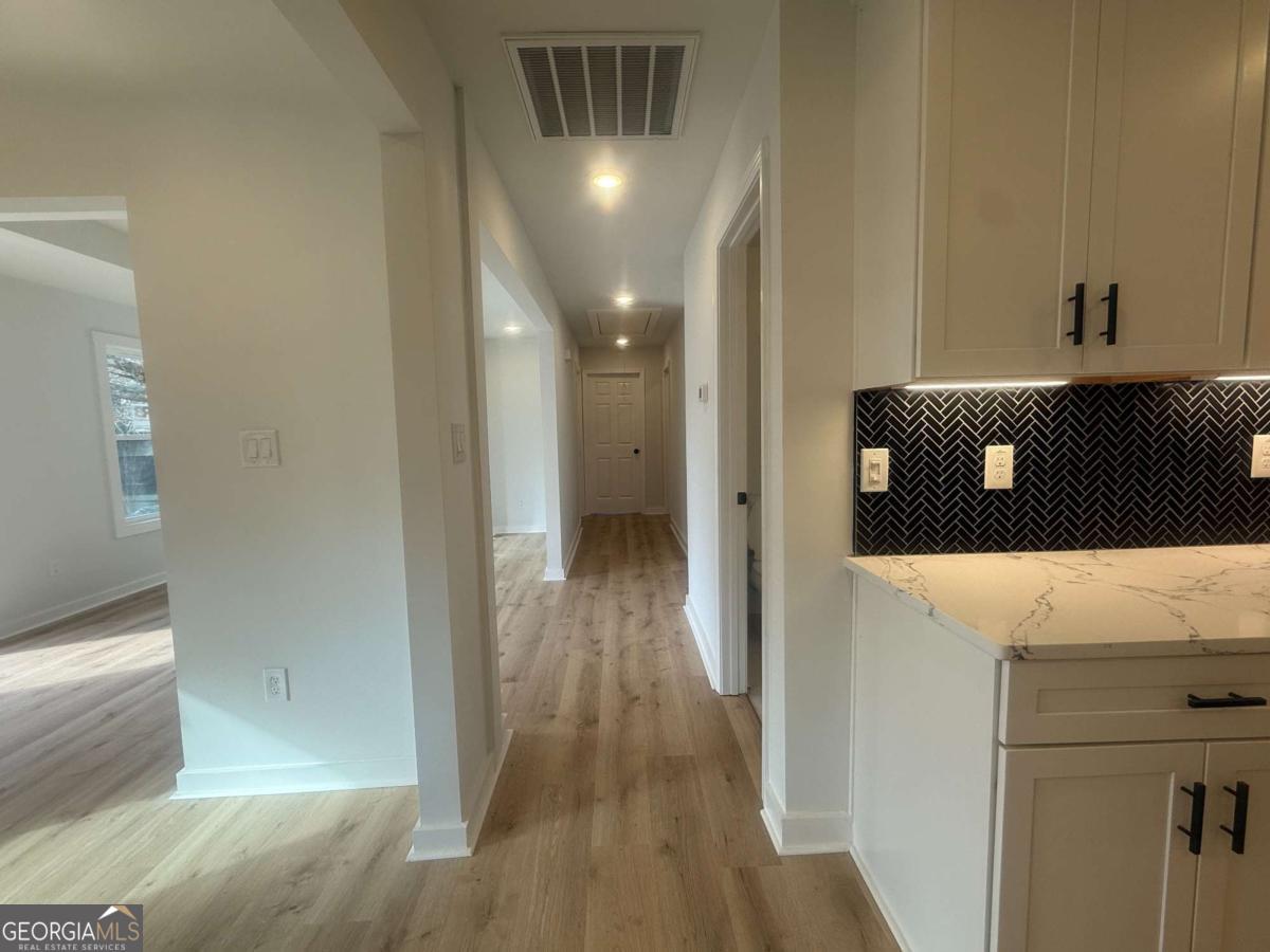 3112 North Avenue Decatur, GA 30033 - Photo 21 of 52 a view of a hallway