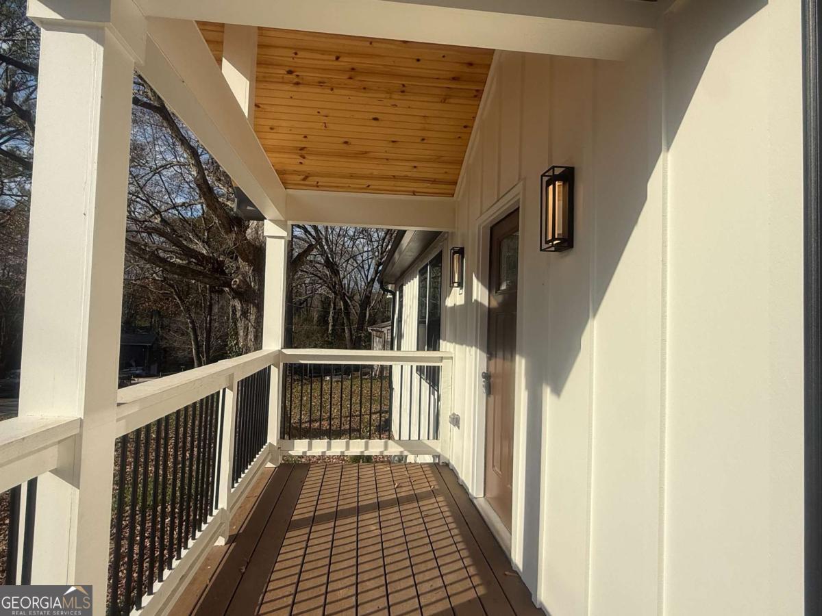 3112 North Avenue Decatur, GA 30033 - Photo 4 of 52 a view of entryway