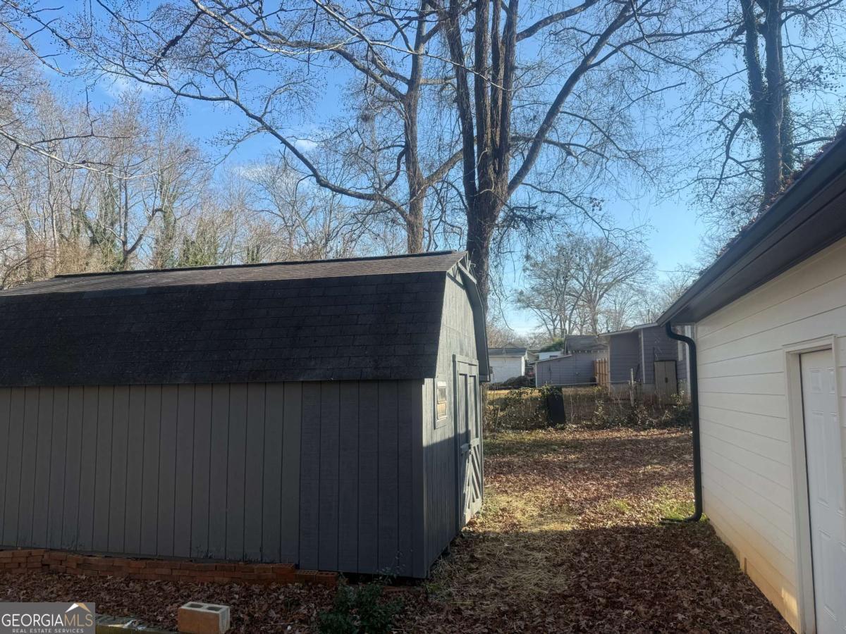 3112 North Avenue Decatur, GA 30033 - Photo 52 of 52 a view of a yard with a tree