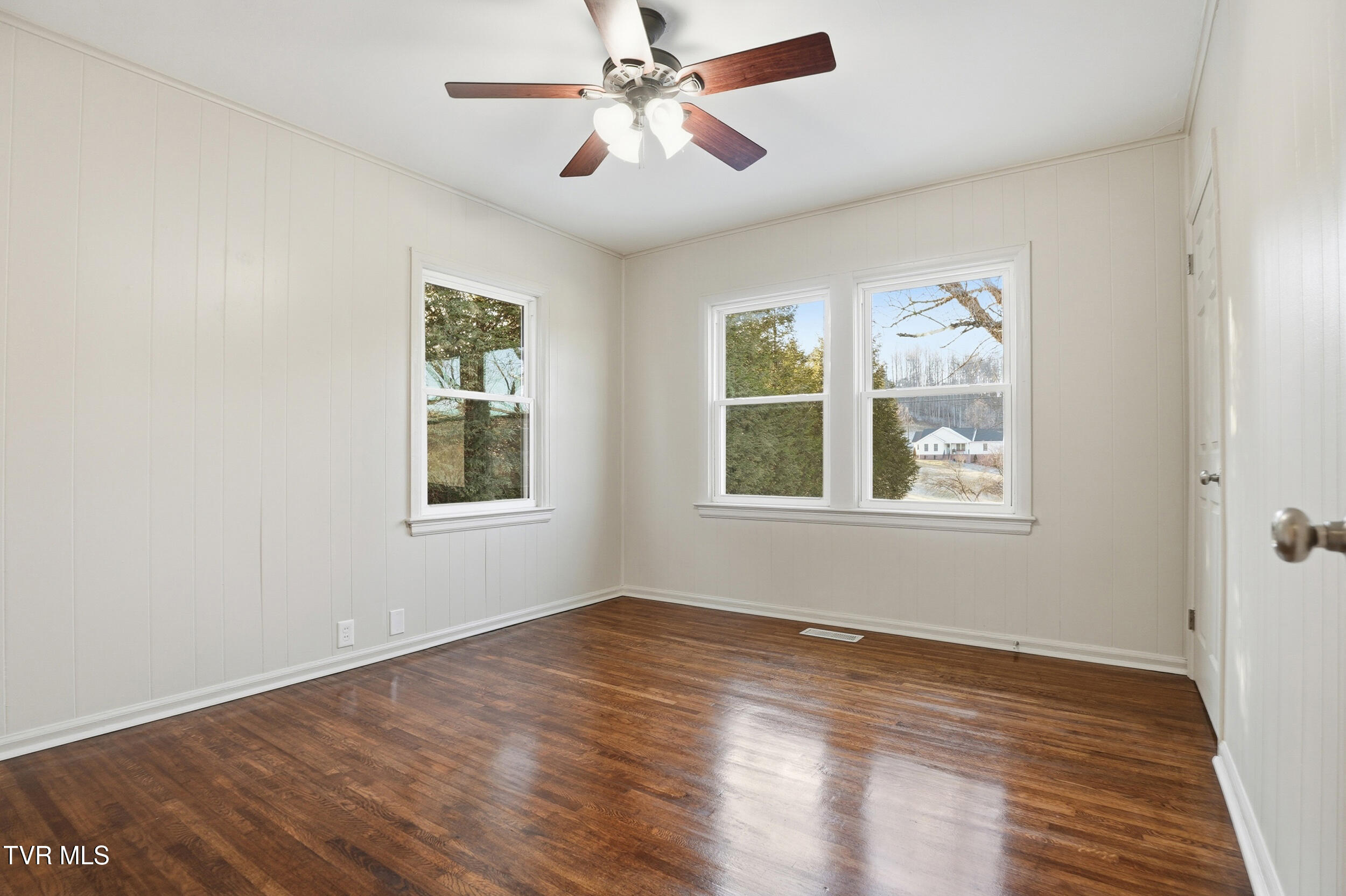 387 Old Watauga Road Watauga, TN 37694 - Photo 14 of 24 17_387 old watauga-17