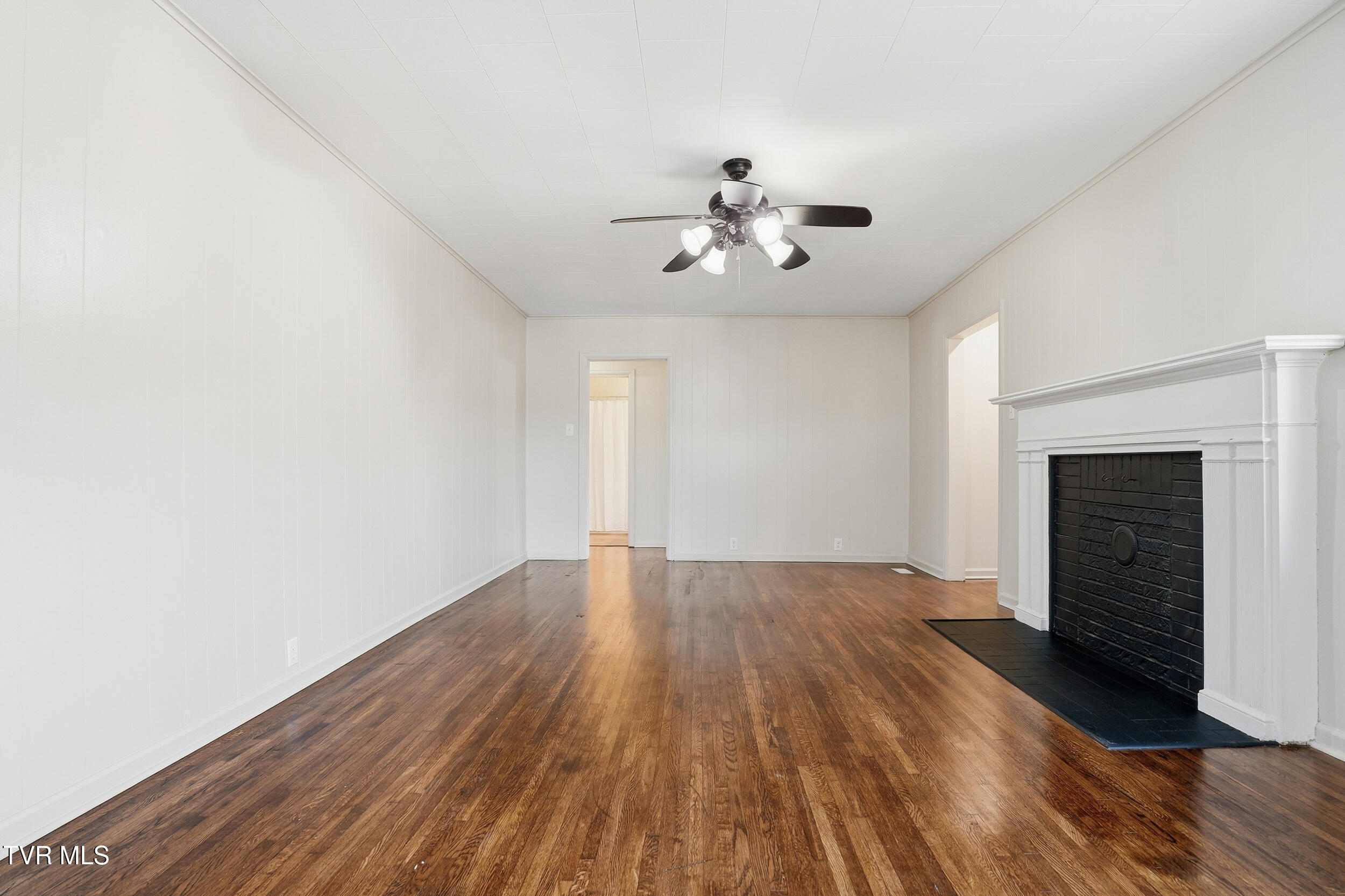 387 Old Watauga Road Watauga, TN 37694 - Photo 5 of 24 7_387 old watauga-07