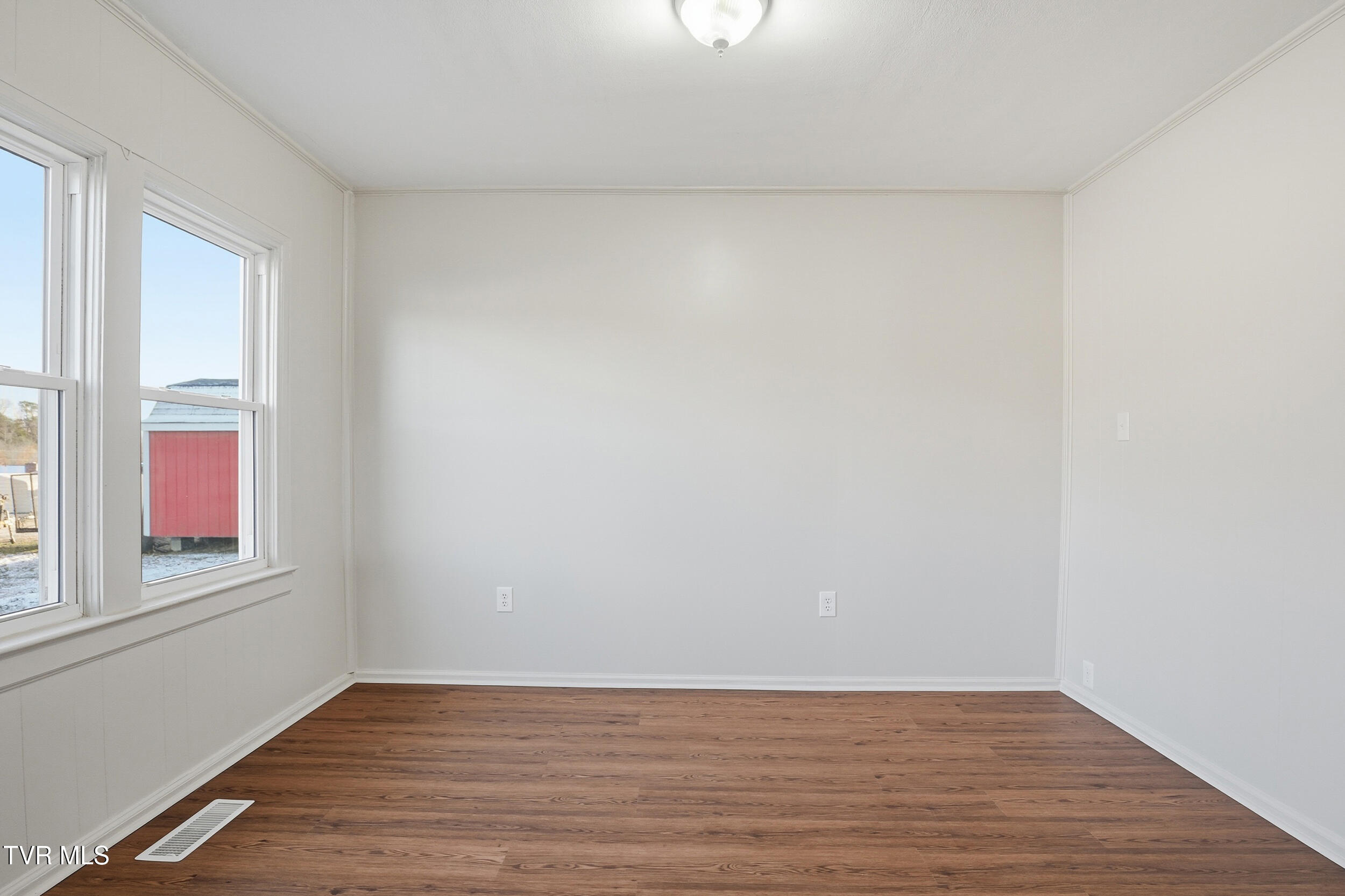 387 Old Watauga Road Watauga, TN 37694 - Photo 10 of 24 12_387 old watauga-12