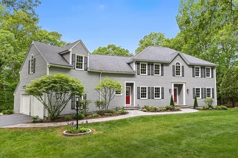 $2,100,000 | 1 Woronoco Drive, Natick, MA 01760