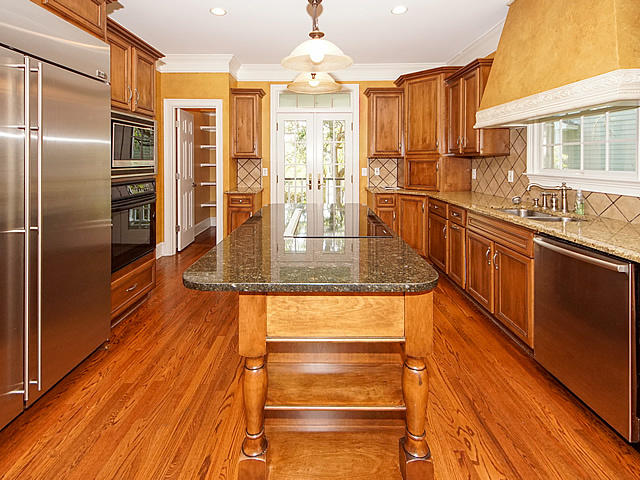 3311 Rees Row Mount Pleasant, SC 29466 - Photo 22 of 59 19